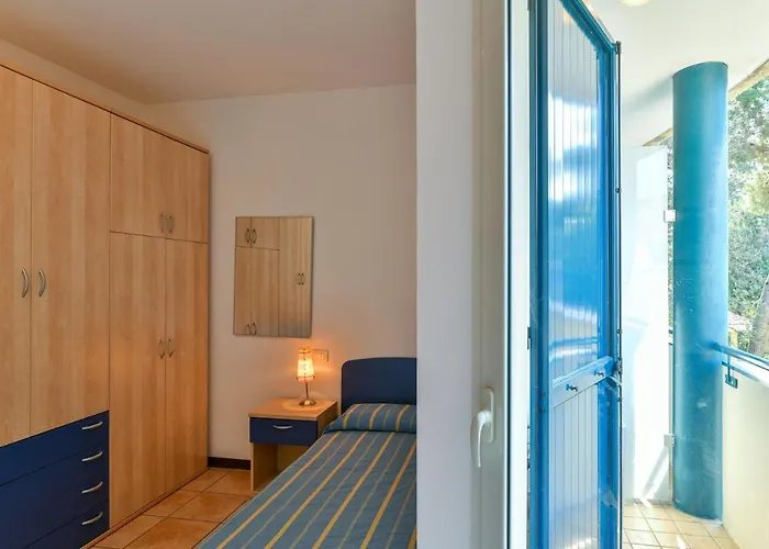 アパート Girasoli ビビオーネ